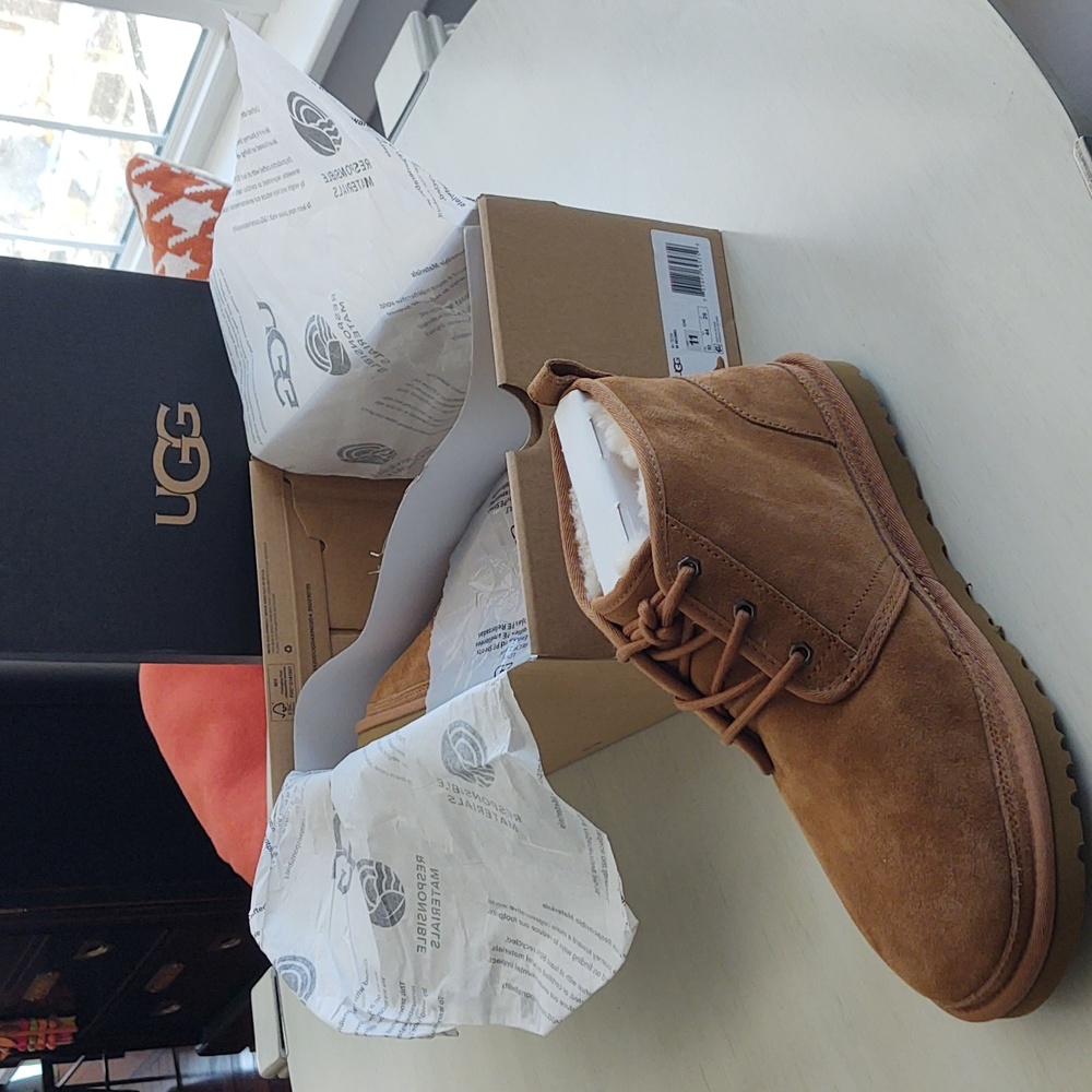 UGG men's Neumel boot